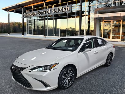 Used 2023 Lexus ES 300h w/ Premium Package
