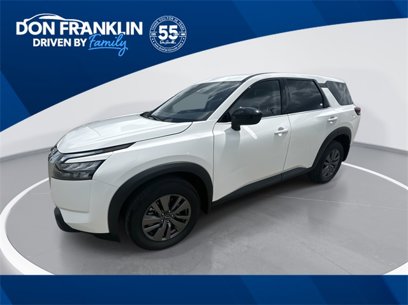New 2025 Nissan Pathfinder S