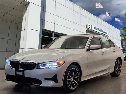 Certified 2022 BMW 330i xDrive Sedan w/ Premium Package 2