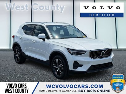 Used 2025 Volvo XC40 B5 Core