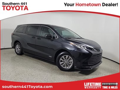 Used 2021 Toyota Sienna LE