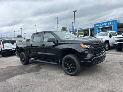 New 2025 Chevrolet Silverado 1500 Custom Trail Boss w/ Turbomax Blackout Package