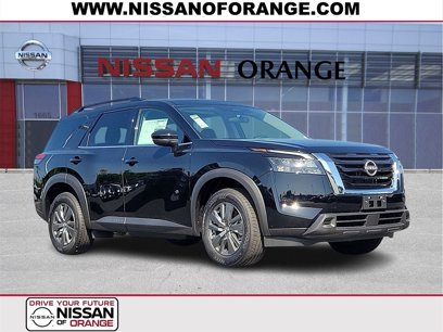 New 2025 Nissan Pathfinder SV