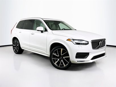 Used 2022 Volvo XC90 T6 Momentum w/ Advanced Package