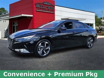 Used 2022 Hyundai Elantra SEL w/ Convenience + Premium Package