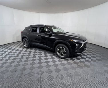 New 2025 Chevrolet Trax LT w/ Driver Confidence Package