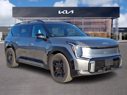 Certified 2025 Kia EV9 GT-Line