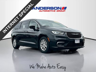 Certified 2023 Chrysler Pacifica Touring-L