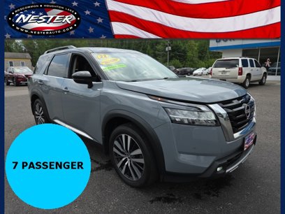 Used 2022 Nissan Pathfinder Platinum