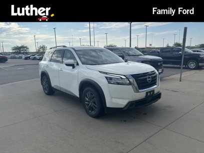 Used 2022 Nissan Pathfinder SV