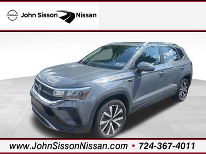 Used 2023 Volkswagen Taos SE w/ Panoramic Sunroof Package