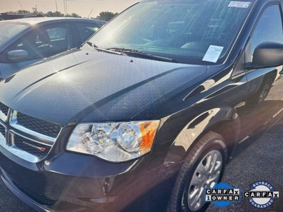 Used 2018 Dodge Grand Caravan SE w/ UConnect Hands-Free Group