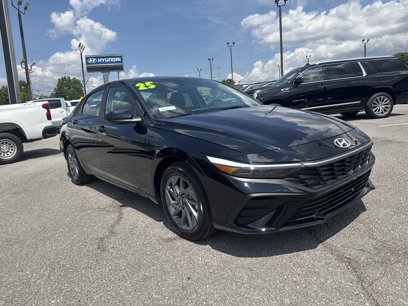 New 2025 Hyundai Elantra Blue