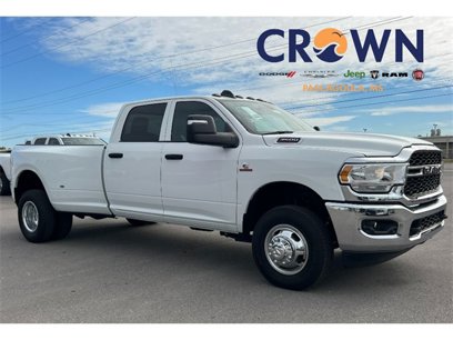 New 2024 RAM 3500 Tradesman w/ Chrome Appearance Group