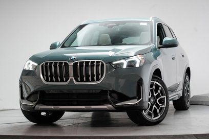 New 2025 BMW X1 xDrive28i w/ Convenience Package