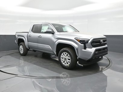 New 2025 Toyota Tacoma SR5