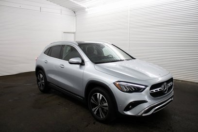 New 2025 Mercedes-Benz GLA 250