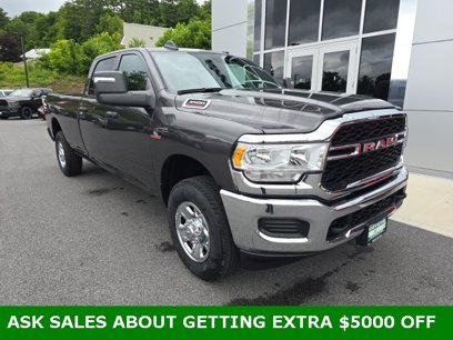 New 2024 RAM 3500 Tradesman w/ Chrome Appearance Group