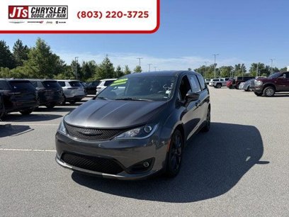Certified 2020 Chrysler Pacifica Touring w/ S Appearance Package