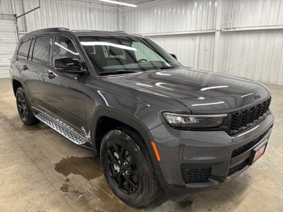 Used 2025 Jeep Grand Cherokee L Laredo