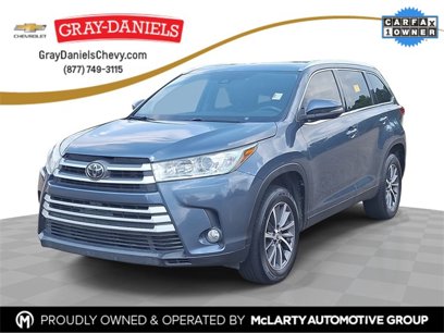 Used 2019 Toyota Highlander XLE w/ Carpet Mat Package (TMS)