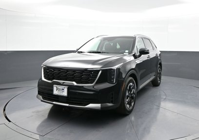 New 2025 Kia Sorento S w/ Panoramic Sunroof Package