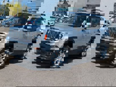 Used 2018 Jeep Renegade Latitude w/ Cold Weather Group