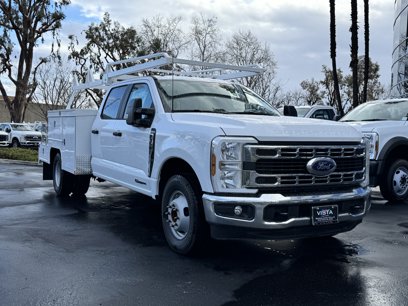 New 2025 Ford F350 XL w/ XL Chrome Package
