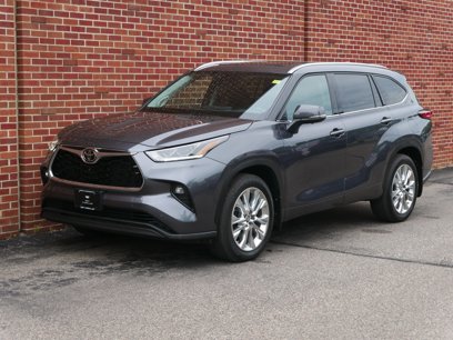 Used 2023 Toyota Highlander Limited