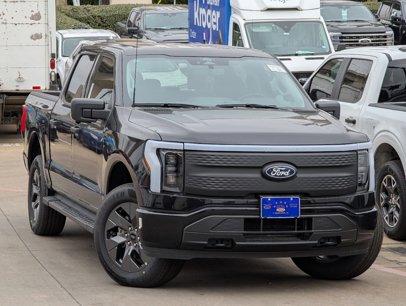 New 2024 Ford F150 Lightning XLT w/ Max Trailer Tow Package