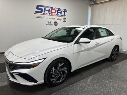 New 2025 Hyundai Elantra SEL