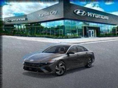 New 2025 Hyundai Elantra SEL