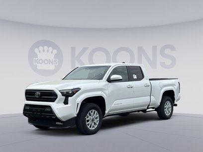 New 2025 Toyota Tacoma SR5