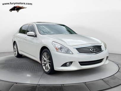 Used 2013 INFINITI G37 x w/ Premium Pkg