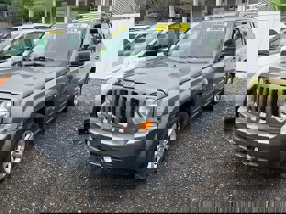 Used 2013 Jeep Patriot Limited w/ Sun/Sound Group