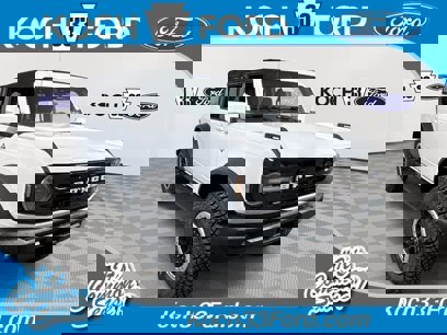 New 2024 Ford Bronco Outer Banks w/ Sasquatch Package