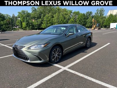 New 2025 Lexus ES 350 w/ Premium Package
