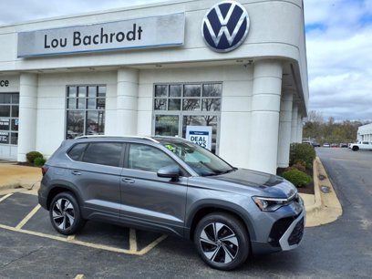 New 2025 Volkswagen Taos SE