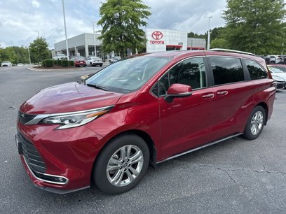 Used 2023 Toyota Sienna Platinum