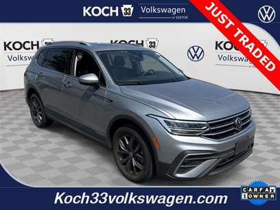 Used 2022 Volkswagen Tiguan SE w/ Panoramic Sunroof Package