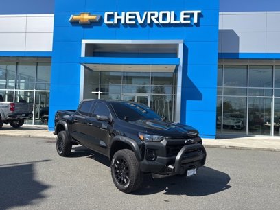 New 2025 Chevrolet Colorado Trail Boss w/ Off-Road Front Bumper Package