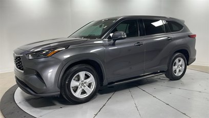 Certified 2022 Toyota Highlander L