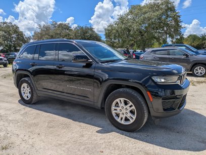 Used 2023 Jeep Grand Cherokee Laredo