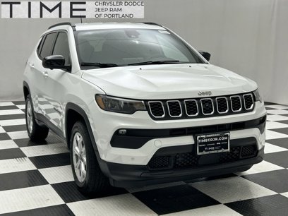 New 2025 Jeep Compass Latitude w/ Convenience Group