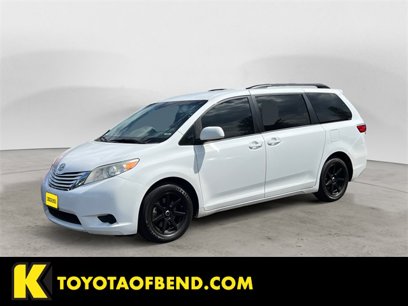 Used 2016 Toyota Sienna LE