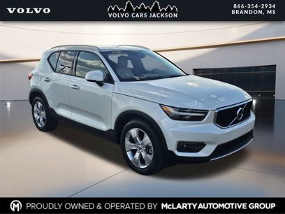 Used 2022 Volvo XC40 T5 Momentum