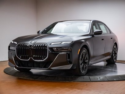 New 2025 BMW 740i xDrive