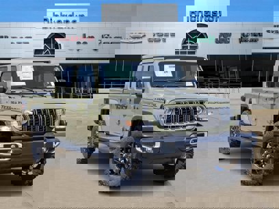 New 2025 Jeep Gladiator Sport