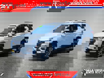 Used 2023 Chevrolet Traverse LT