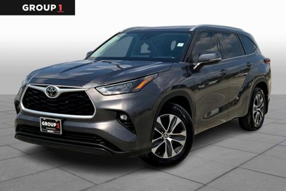 Used 2022 Toyota Highlander XLE